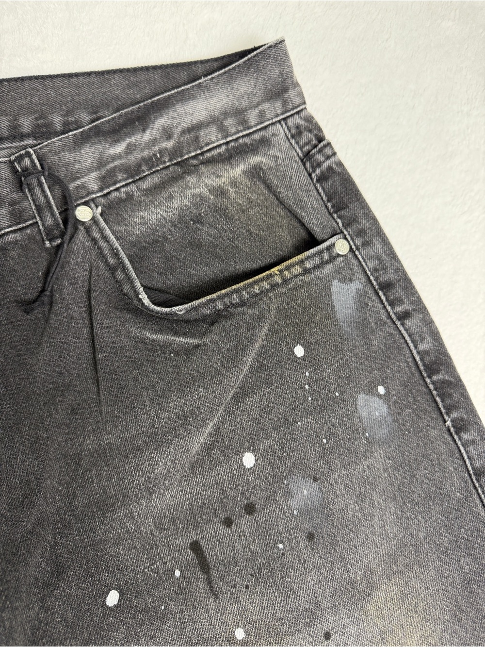 Men's Washed Black Paint-Splatter Jeans - Picture 4 of 5